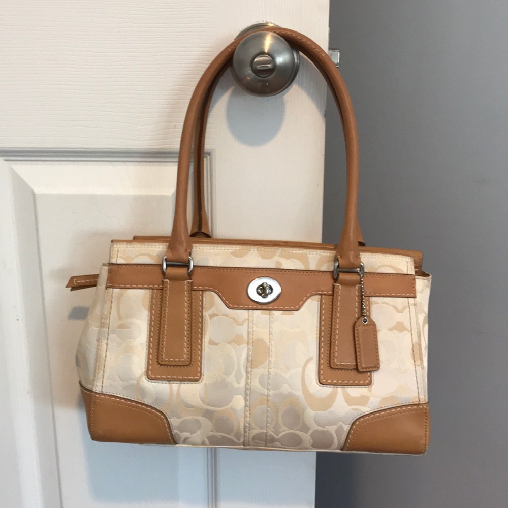 VG used Coach shoulder bag